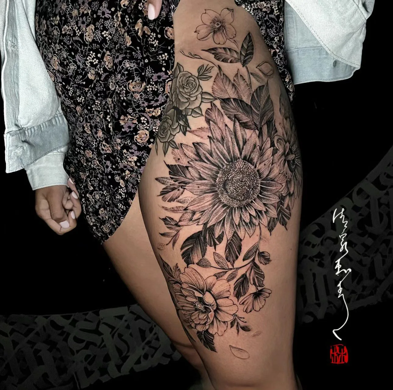 Fine-line sunflower and rose botanical hip and thigh piece